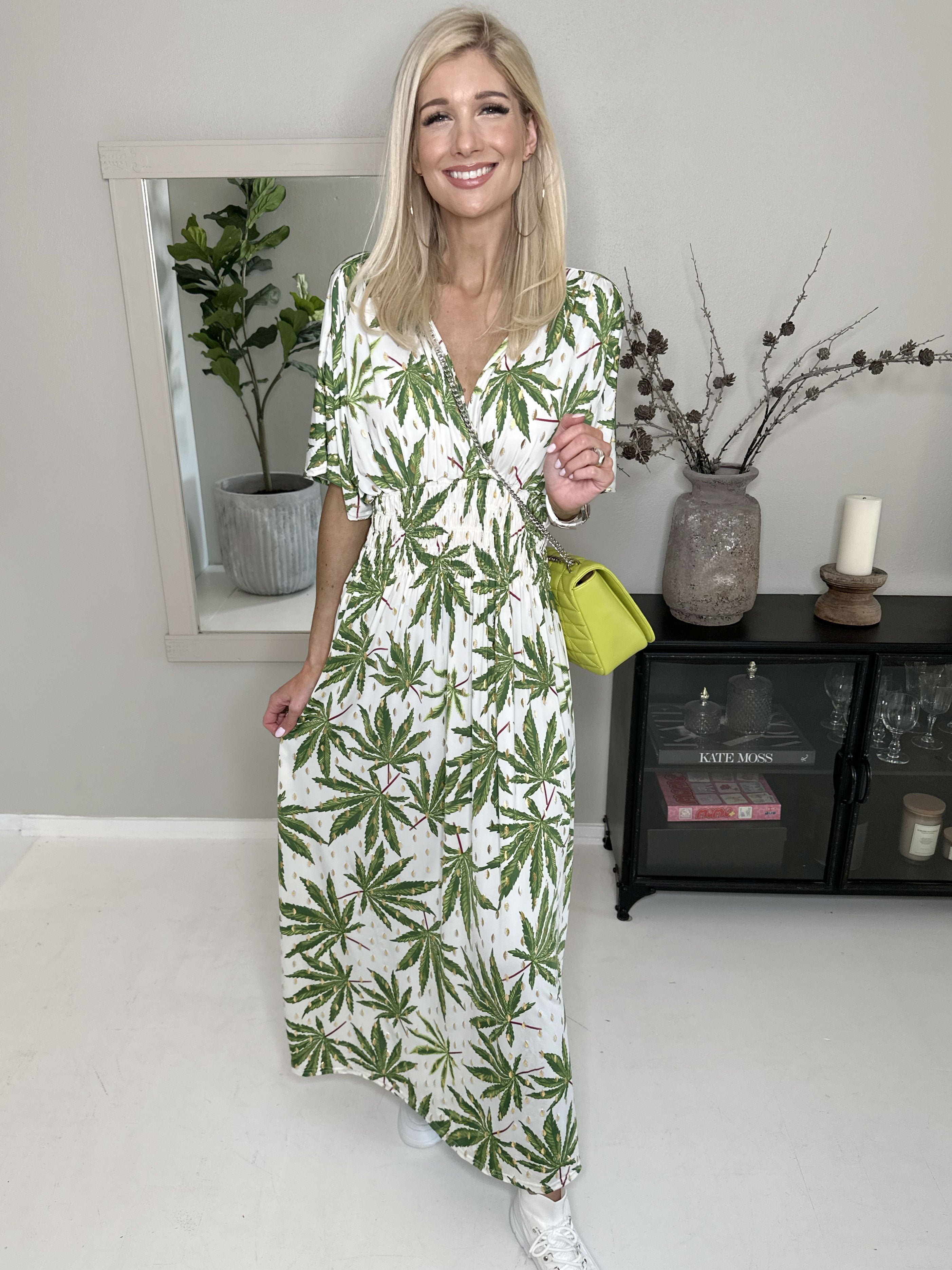 Pams Leaf - Lång elastisk klänning i skrynkelfritt tyg